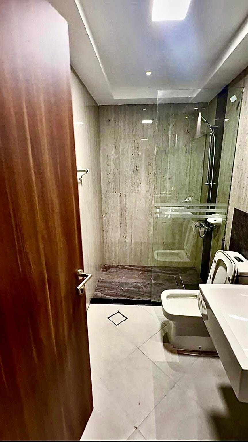 Elite StayOurs Bed and Breakfast in Al Sharjah
