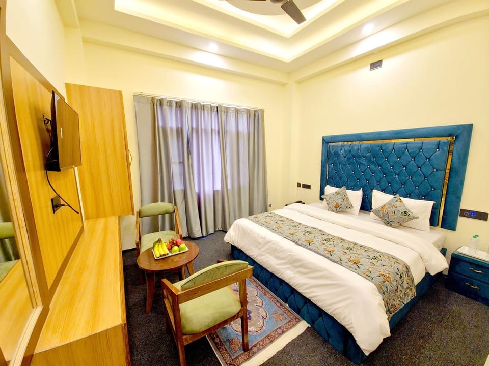 Hotel The Royal Tower Kashmir Hotel in India