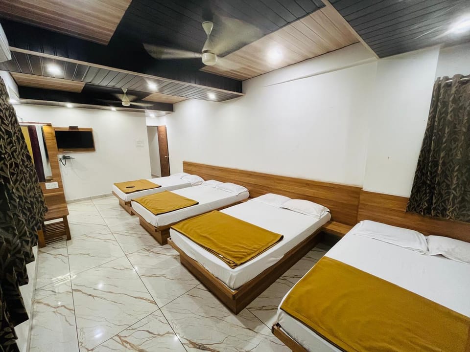 Shree Balaji Lodging, Kolhapur Hotel in Maharashtra