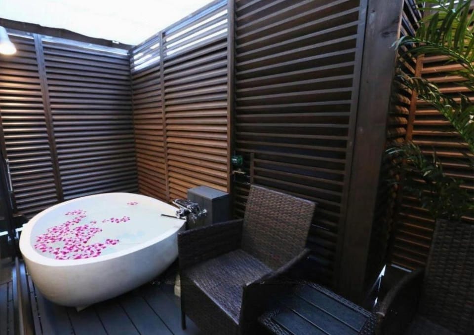 HOTEL PetitBali Higashi-Shinjuku Love hotel in Shinjuku