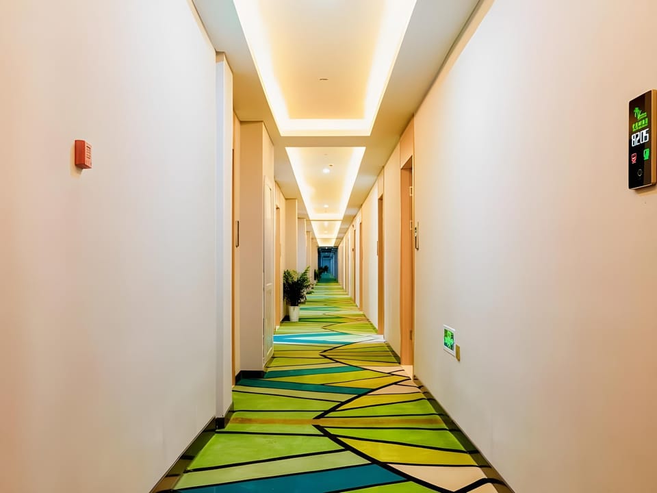 Vatica Hangzhou Xiasha Media College Hotel Hotel in Hangzhou