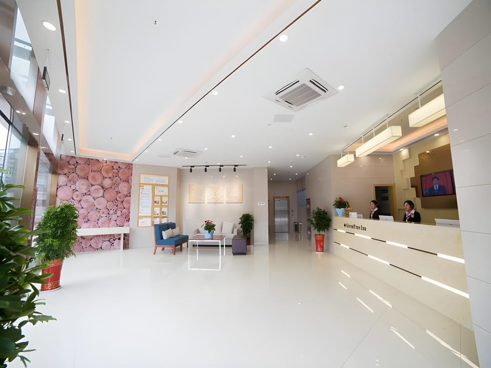 GreenTree Inn ZhenJiang Jurong City Tianwang Town Tianzheng Square Hotel in Nanjing