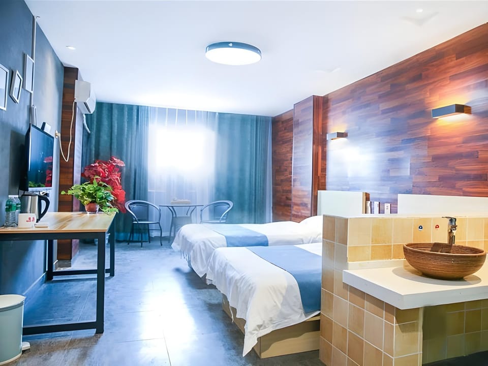 Shell Kaifeng City Yuwangtai District Kaifeng Railway Station Hotel Hotel in China