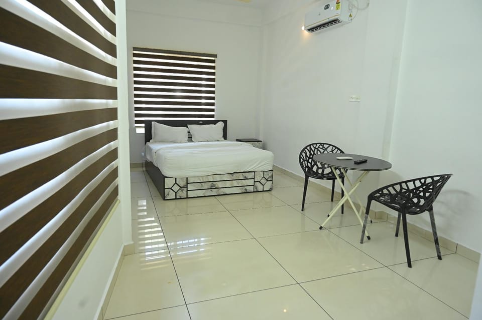 White Fortune Suites Hotel in Kochi