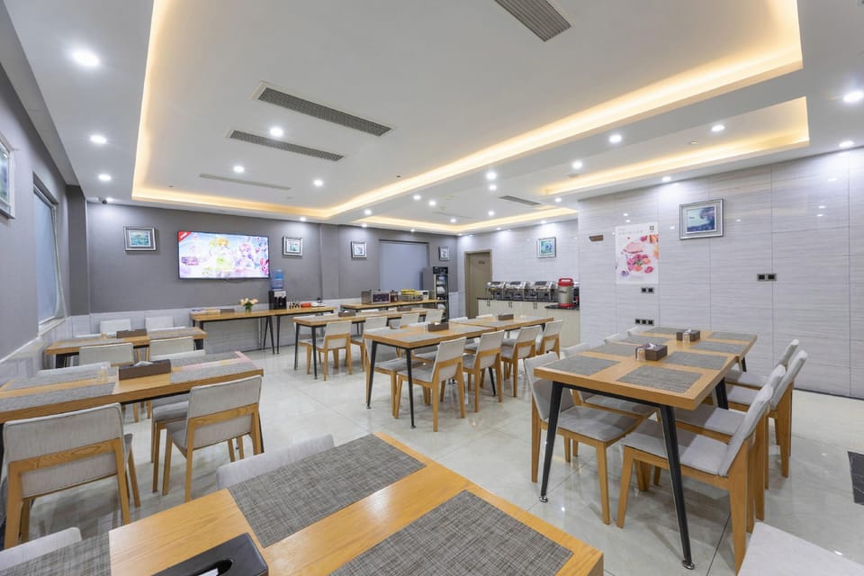 GYA Jiaxing Tongxiang City Century Avenue Hotel Hotel in Zhejiang