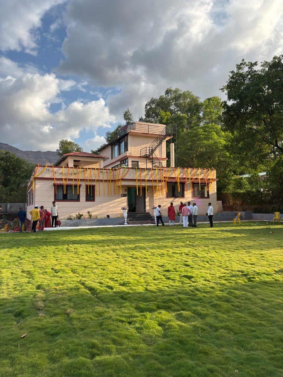 Hilltop Heaven Resort  Hotel in Maharashtra