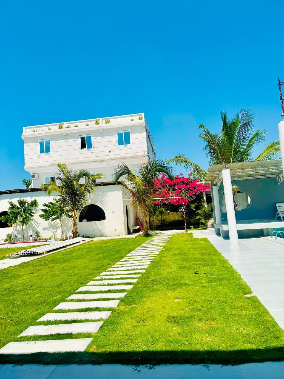 Sunset Apartments Bagamoyo Hotel in Tanzania