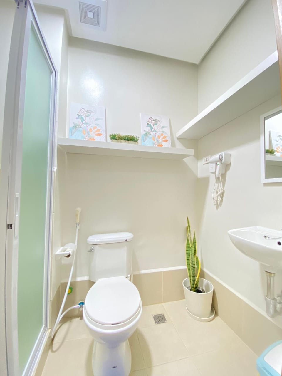 Serene Solace Staycation  Hotel in Quezon City