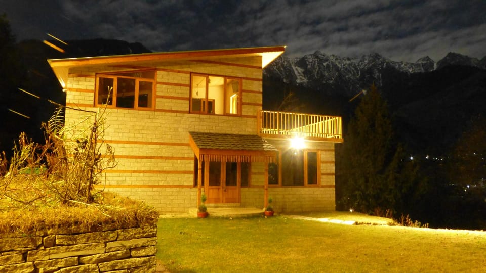 Shri Krishna Palace  Bed and Breakfast in Himachal Pradesh
