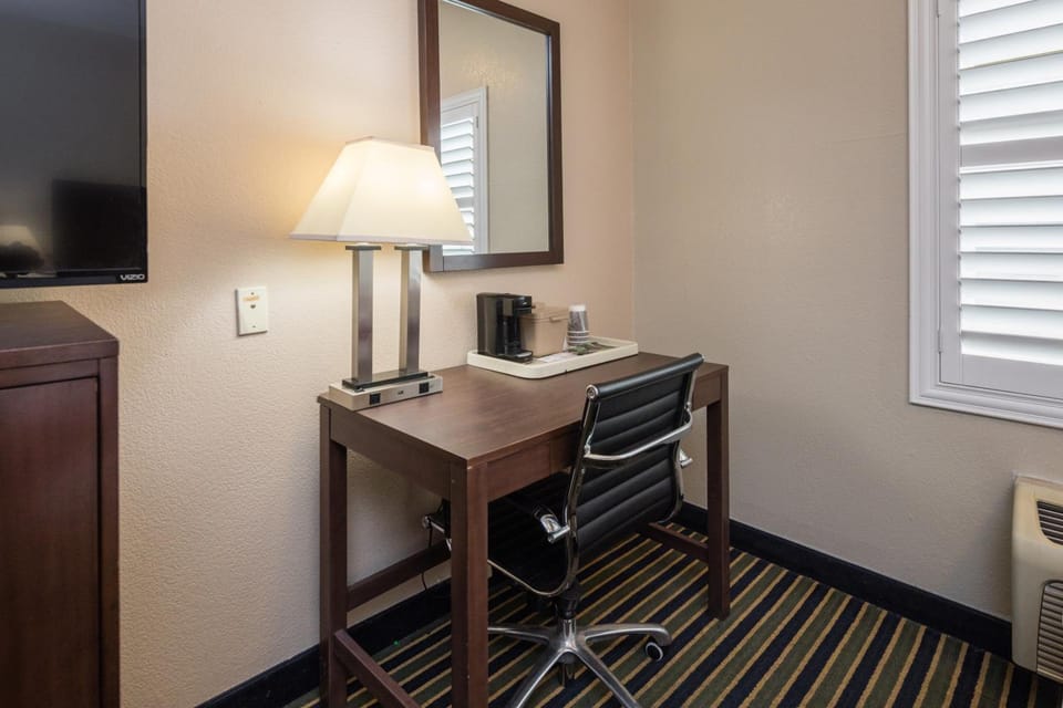 Travel Inn Sunnyvale Motel in Sunnyvale