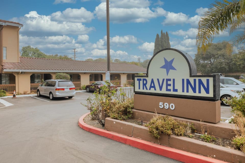 Travel Inn Sunnyvale Motel in Sunnyvale