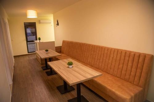 Apartments E&S Hotel in Ulcinj Municipality
