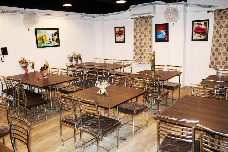 Lime Tree Dormitory Hostel in Gujarat