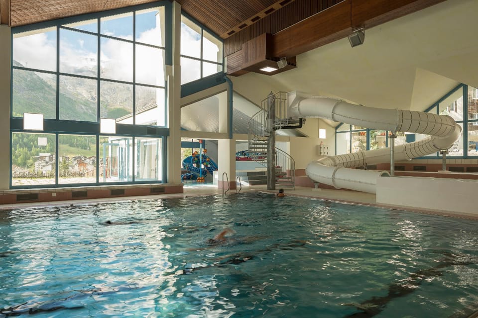 wellnessHostel4000 Hostel in Saas-Fee