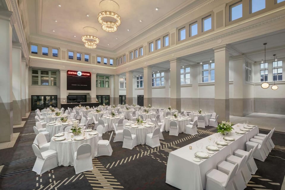 The Central Station Memphis, Curio Collection by Hilton Hotel in Memphis