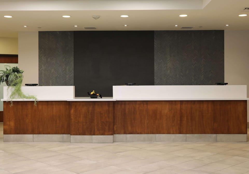 DoubleTree by Hilton Omaha Southwest Hotel in Omaha