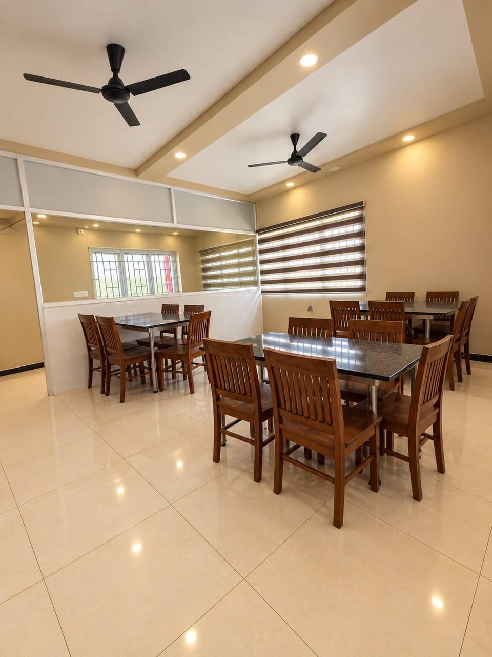 Hotel Grand Mirage Hotel in Chennai