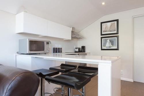 20AB Belladonna Apartments Vredehoek Cape Town Hotel in Cape Town