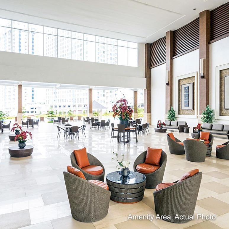 Shared lounge/TV area