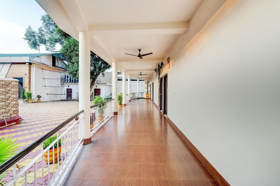 Super Capital O Gulmohar Marriage Garden Hotel in India