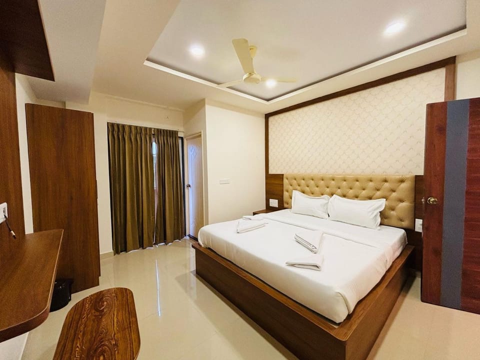 Hotel Aradhya Rashtrakuta, Sagara Hotel in Karnataka