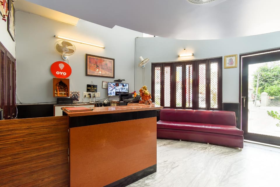 OYO 6179 Hotel Aarjee Crescent Hotel in Jaipur