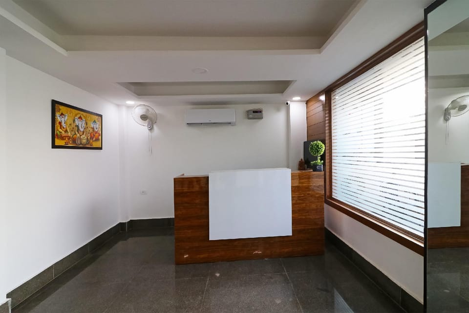 Collection O Diamond Inn Hotel in Gurugram
