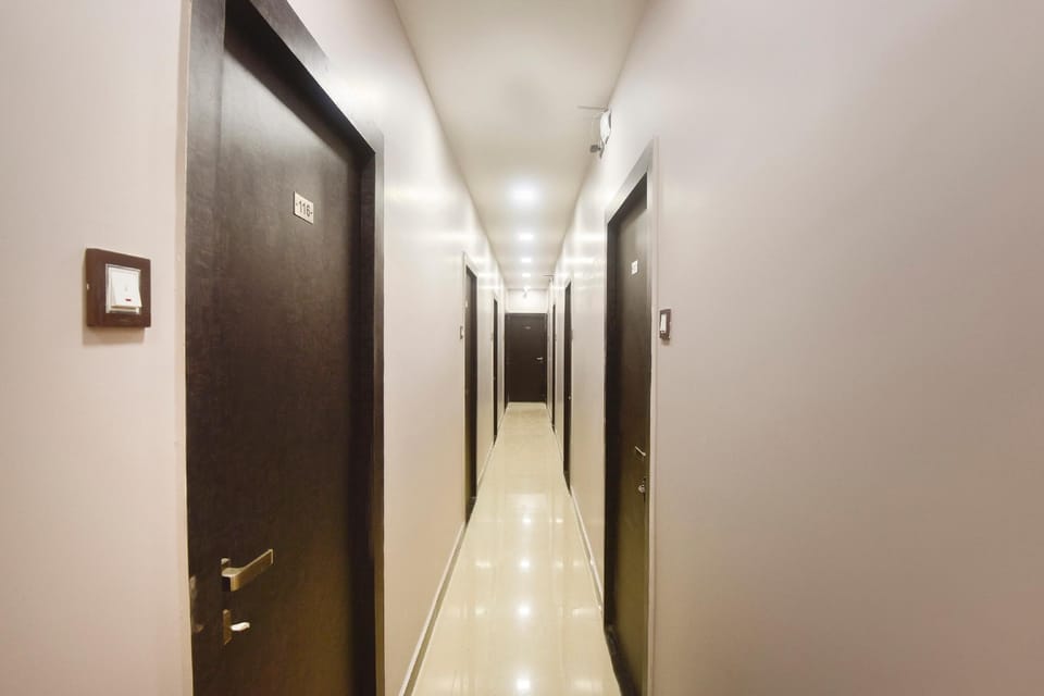 Hotel Blue Sky Hotel in Thane