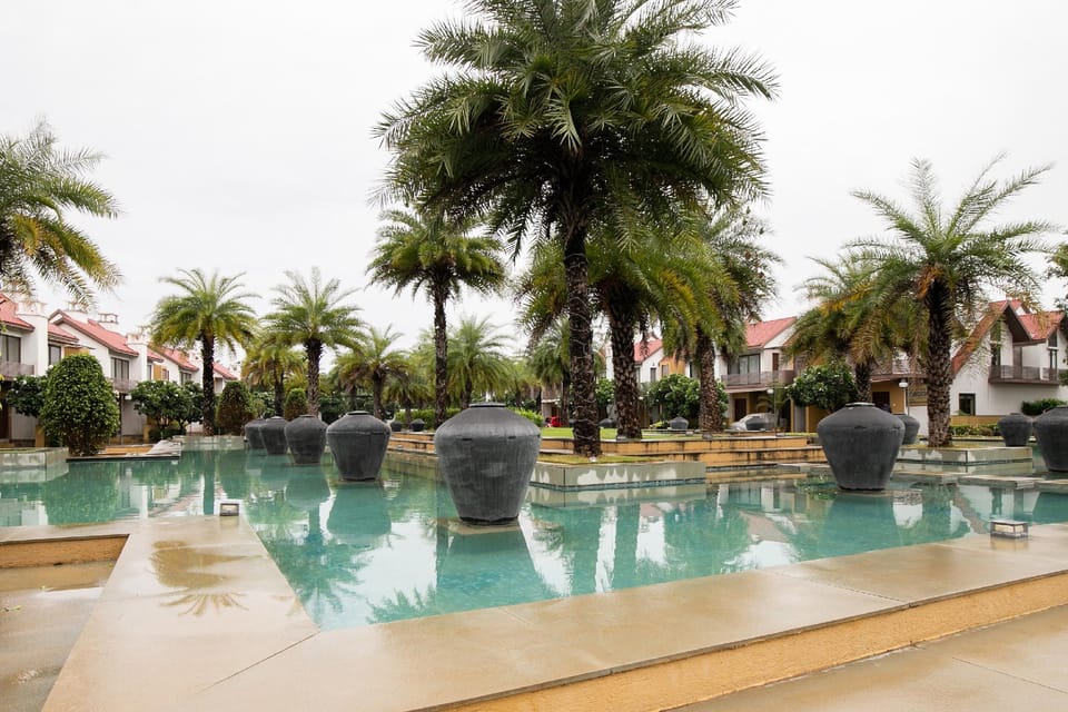 Palette - Woods Club Hotel in Gujarat
