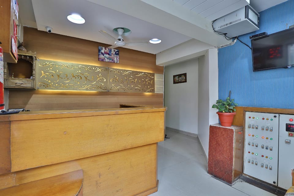 OYO 1966 Hotel Campus Hotel in Ahmedabad