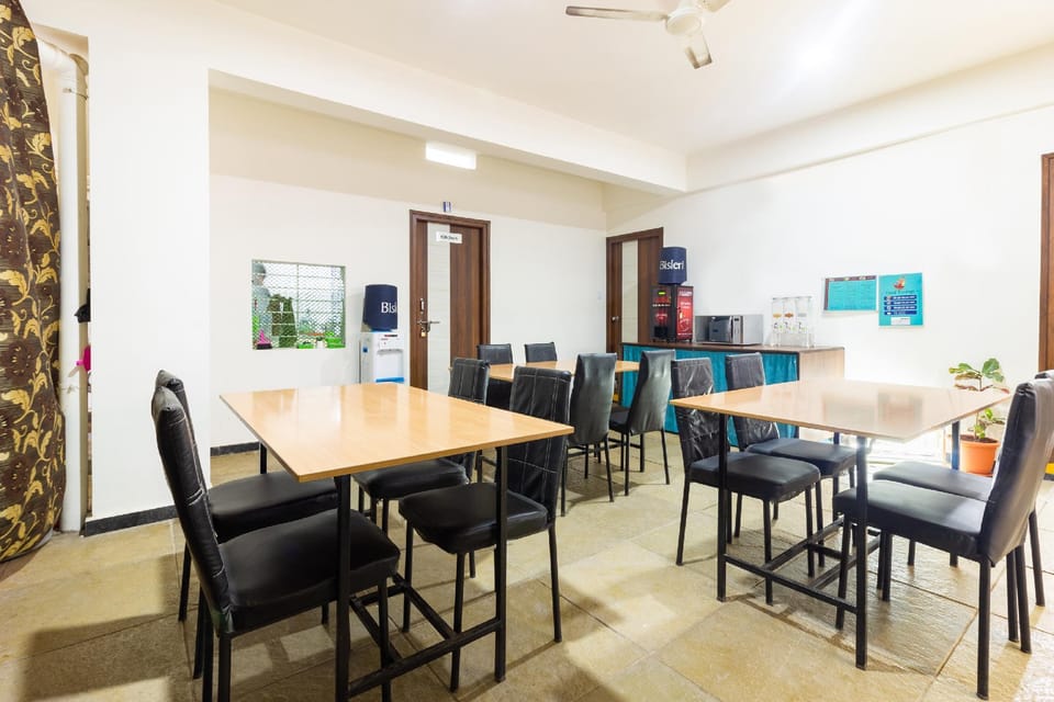 Super Hotel O Qualia Inn Kondapur Near Botanical Garden Hotel in Hyderabad