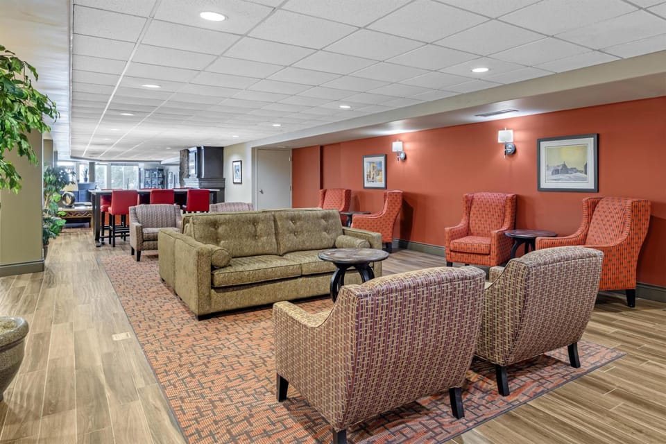 Best Western Plus Stoneridge Inn & Conference Centre Hotel in London