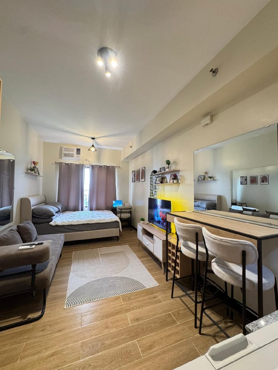 Del Rosario's Cozy Corner Hotel in Las Pinas