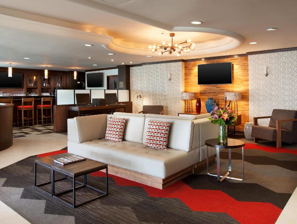 Four Points by Sheraton Hotel & Suites San Francisco Airport Hotel in South San Francisco