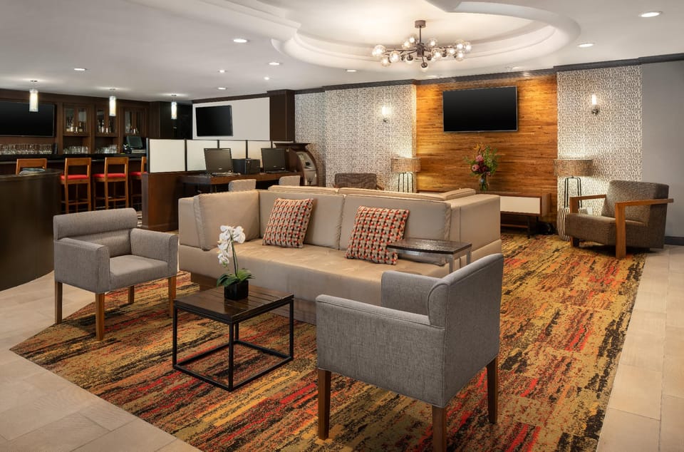 Four Points by Sheraton Hotel & Suites San Francisco Airport Hotel in South San Francisco