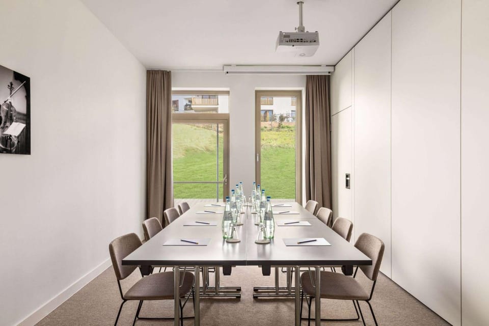 Vienna House by Wyndham MQ Kronberg Hotel in Oberursel