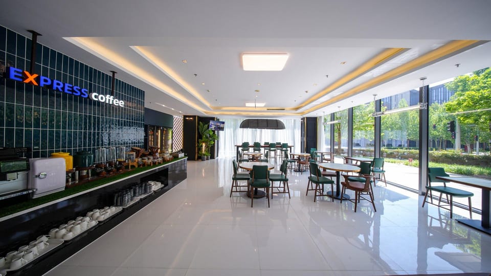 Holiday Inn Express Beijing Shijingshan Lakeview By IHG Hotel in Beijing