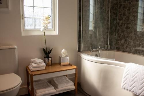 Fino Rooms Inn in Bognor Regis