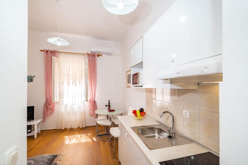 History Apartments Center Hotel in Zadar