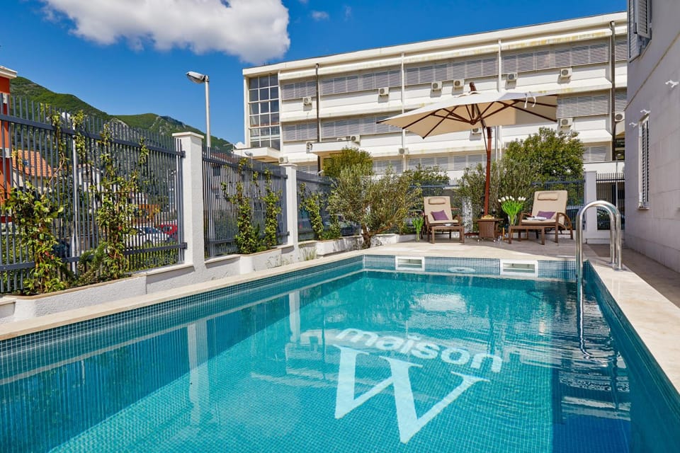 MAISON W Hotel in Dobrota
