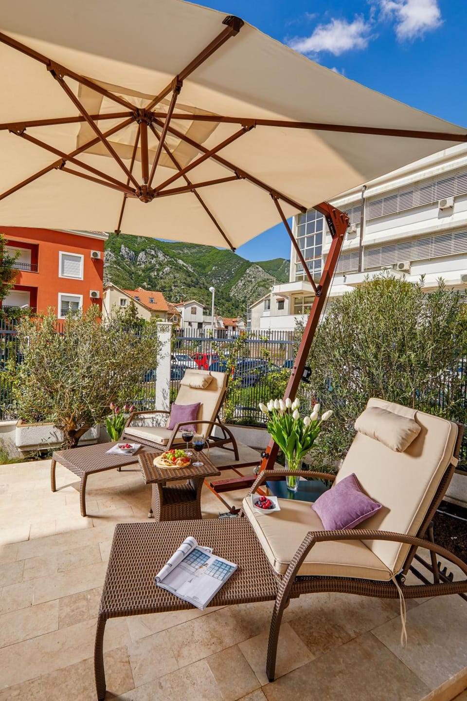MAISON W Hotel in Dobrota