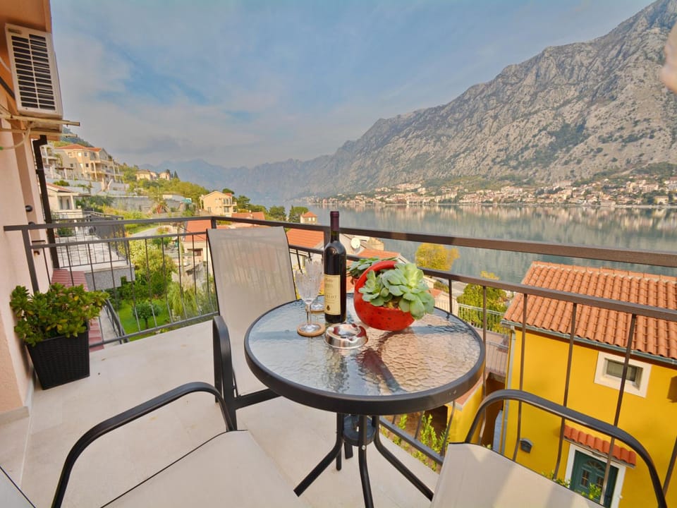 Apartments Andrija Hotel in Muo