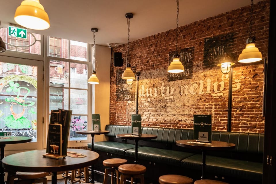Durty Nelly's Inn Hostel in Amsterdam