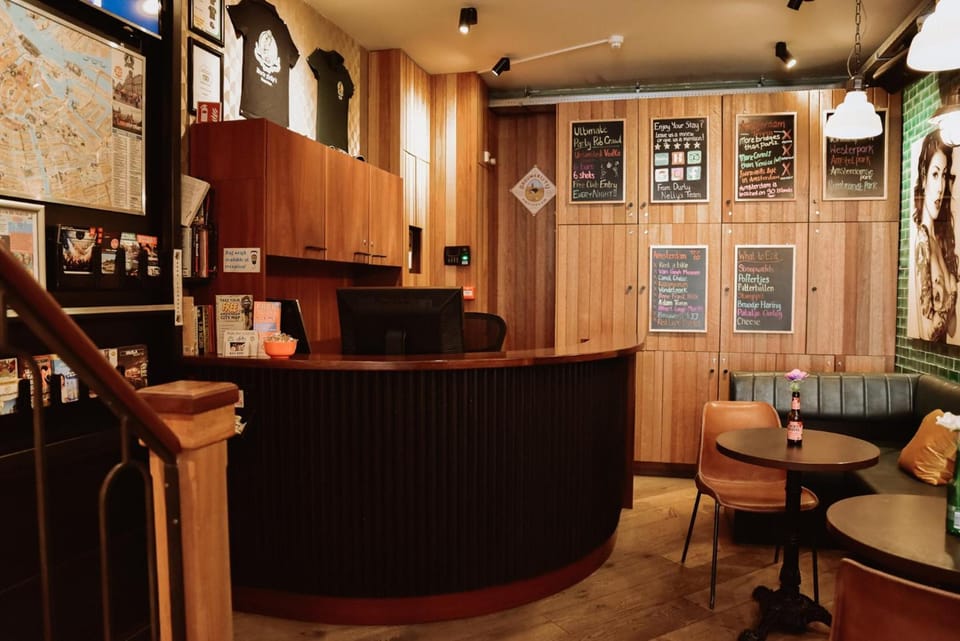 Durty Nelly's Inn Hostel in Amsterdam