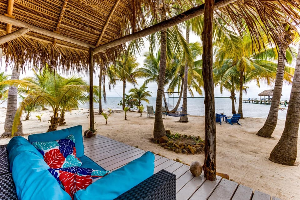 Azure Del Mar Inn in Stann Creek District