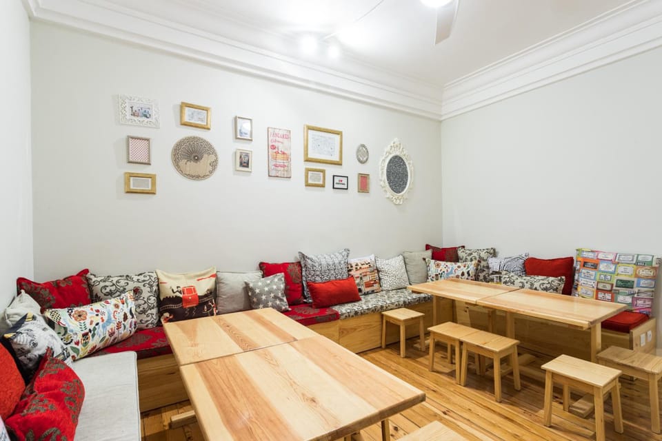 Shared lounge/TV area