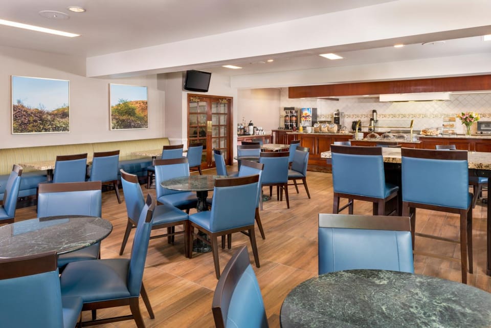 Ayres Suites Diamond Bar Hotel in Diamond Bar