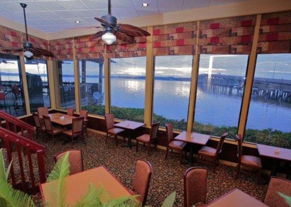 Quality Inn & Suites Palatka Riverfront Hotel in Palatka