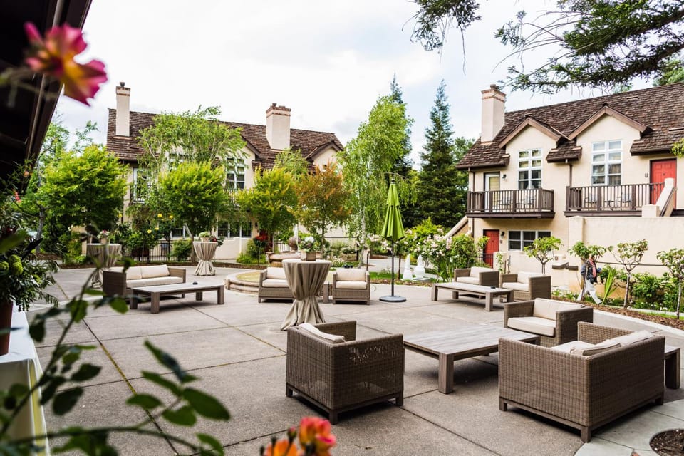 Harvest Inn Hotel in Saint Helena