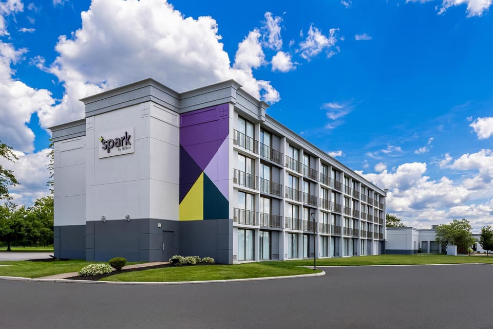 Spark by Hilton Akron Fairlawn Hotel in Fairlawn